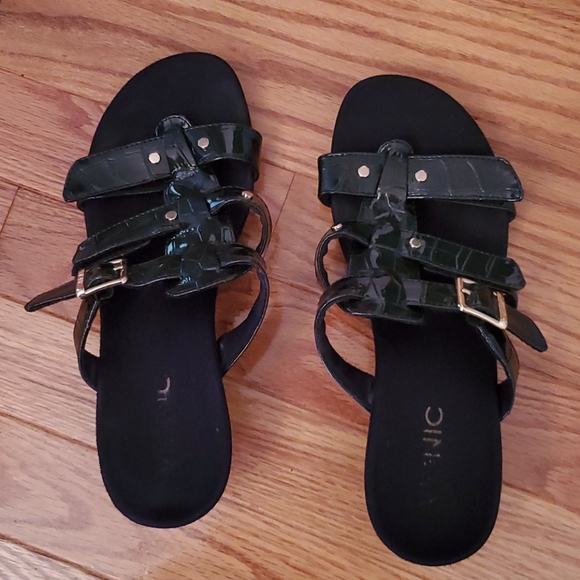 Vionic Sandals - Picture 2 of 9